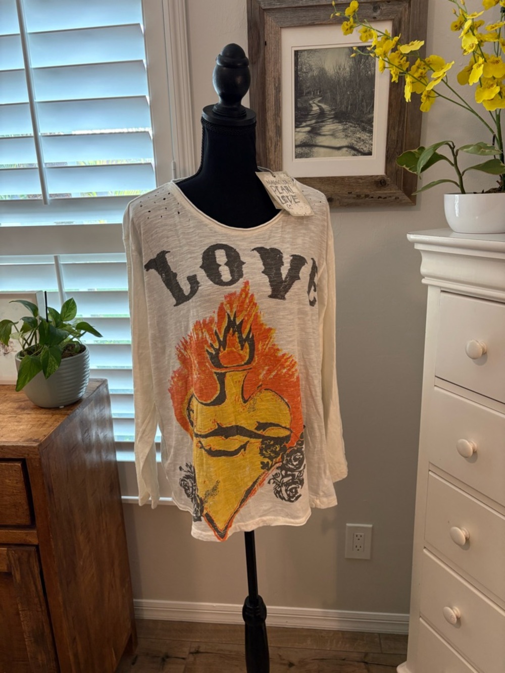 Magnolia Pearl NWT St. Augustine Viggo Long Sleeve T in True, OSFM